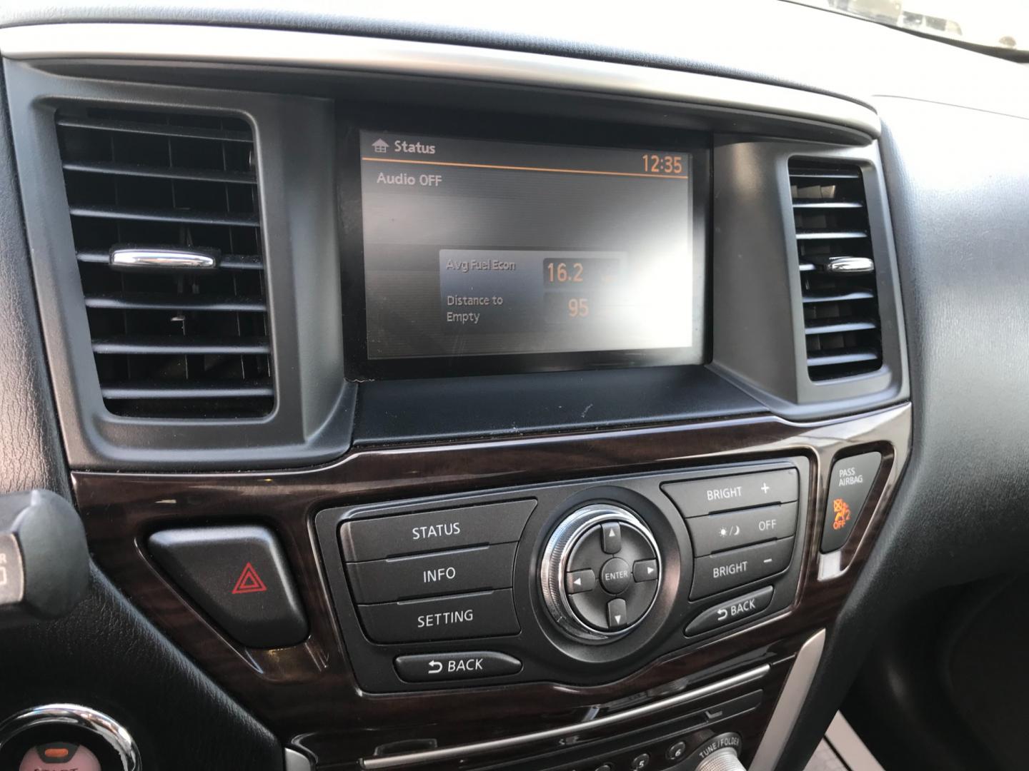 2014 Silver /Black Nissan Pathfinder S (5N1AR2MM6EC) with an 3.5 V6 engine, Automatic transmission, located at 577 Chester Pike, Prospect Park, PA, 19076, (610) 237-1015, 39.886154, -75.302338 - Photo#16